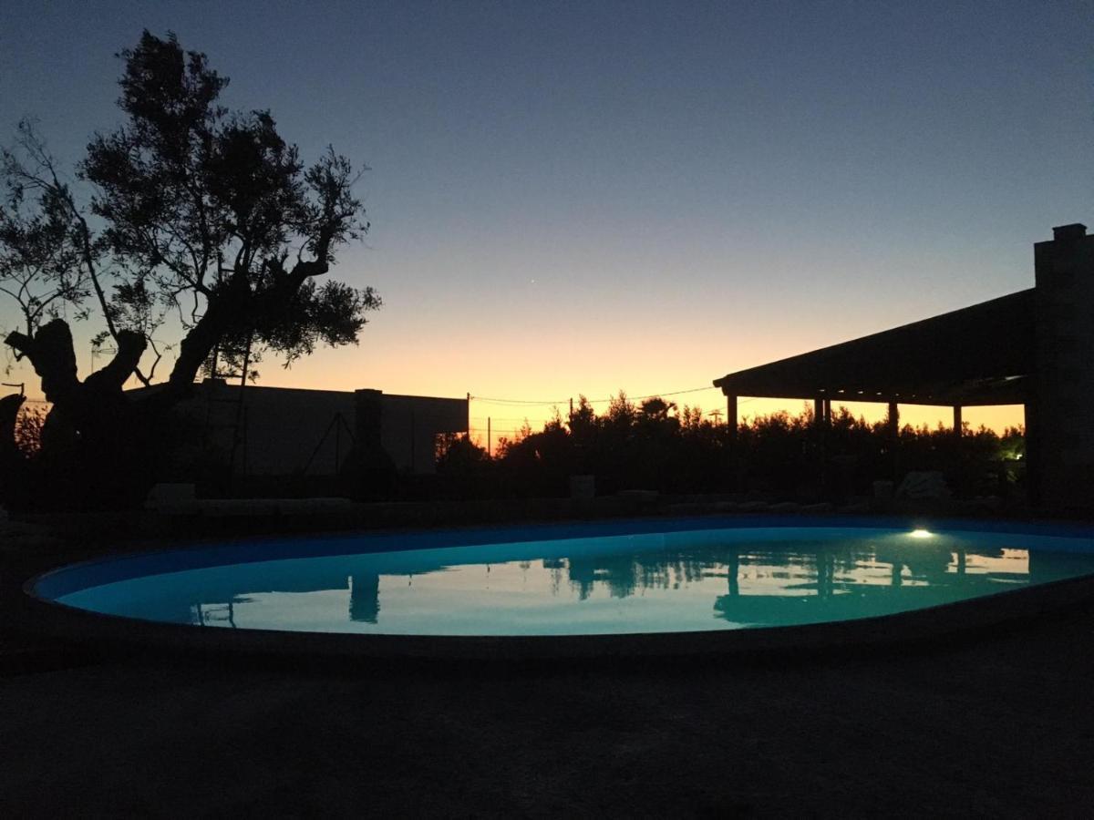 Villetta Mari Con Piscina Esclusiva Nel Salento Capilungo Bagian luar foto