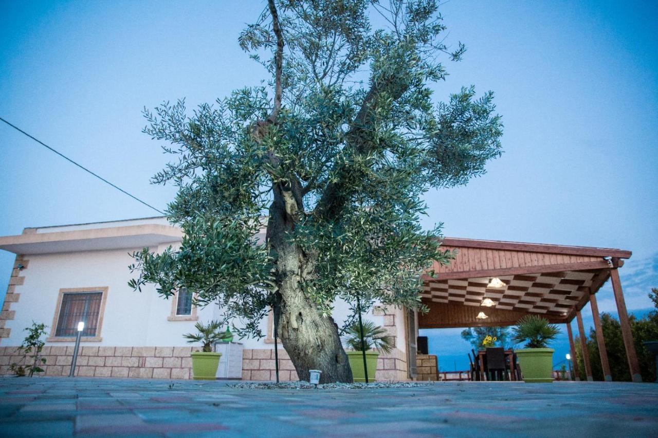 Villetta Mari Con Piscina Esclusiva Nel Salento Capilungo Bagian luar foto